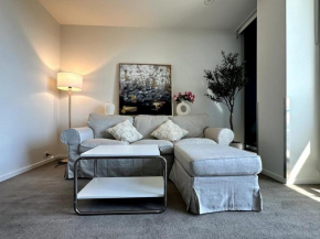 Melbourne's Central Park 1BR